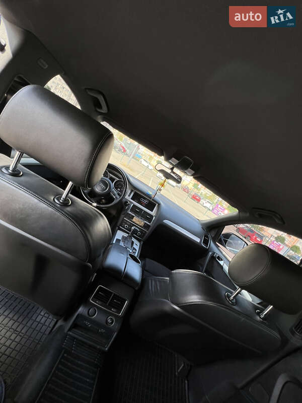 Позашляховик / Кросовер Audi Q7 2012 в Вінниці