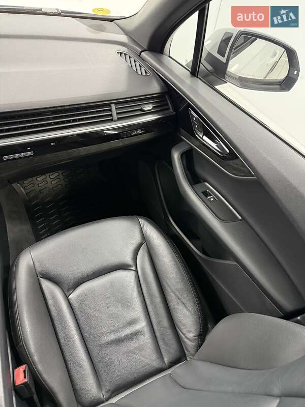 Позашляховик / Кросовер Audi Q7 2018 в Одесі