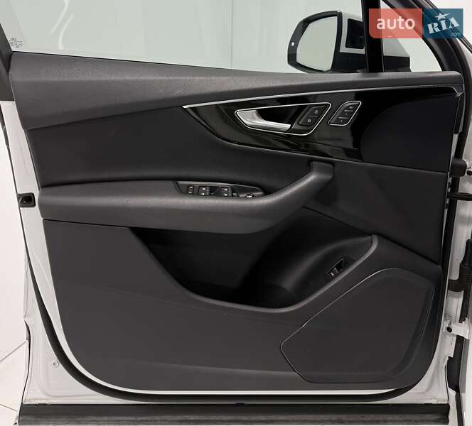 Позашляховик / Кросовер Audi Q7 2018 в Одесі