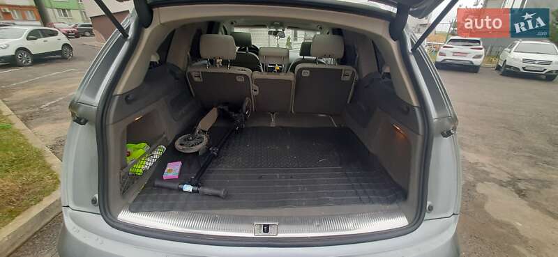 Позашляховик / Кросовер Audi Q7 2007 в 