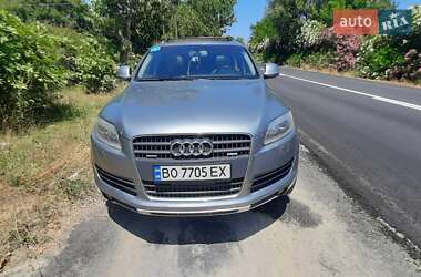 Позашляховик / Кросовер Audi Q7 2007 в 