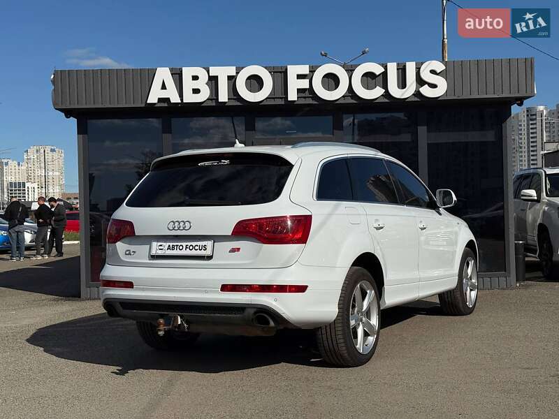 Внедорожник / Кроссовер Audi Q7 2013 в Киеве