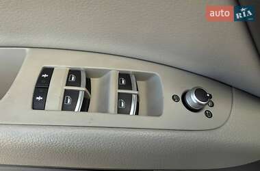 Позашляховик / Кросовер Audi Q7 2013 в 