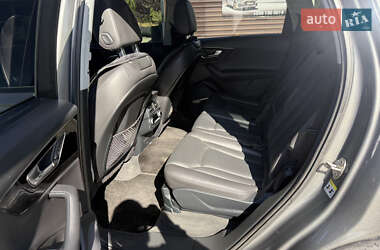 Позашляховик / Кросовер Audi Q7 2015 в 