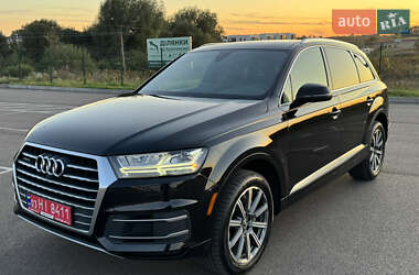 Позашляховик / Кросовер Audi Q7 2016 в 