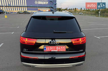 Позашляховик / Кросовер Audi Q7 2016 в 