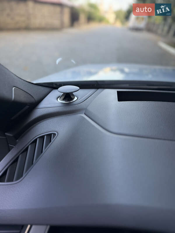 Позашляховик / Кросовер Audi Q7 2016 в Чернівцях