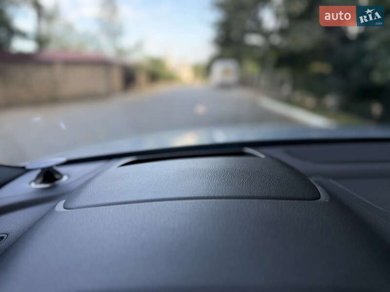 Позашляховик / Кросовер Audi Q7 2016 в Чернівцях