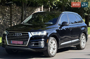 Внедорожник / Кроссовер Audi Q7 2017 в Киеве
