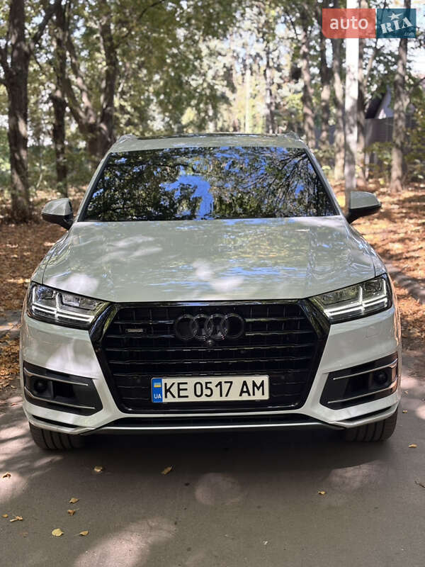 Внедорожник / Кроссовер Audi Q7 2018 в Днепре фото 2 Внедорожник / Кроссовер Audi Q7 2018 в Днепре