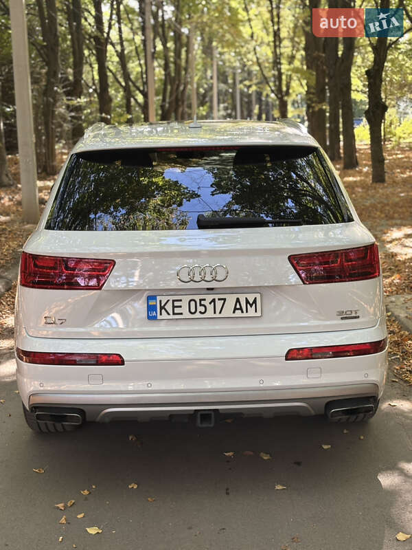 Внедорожник / Кроссовер Audi Q7 2018 в Днепре фото 9 Внедорожник / Кроссовер Audi Q7 2018 в Днепре