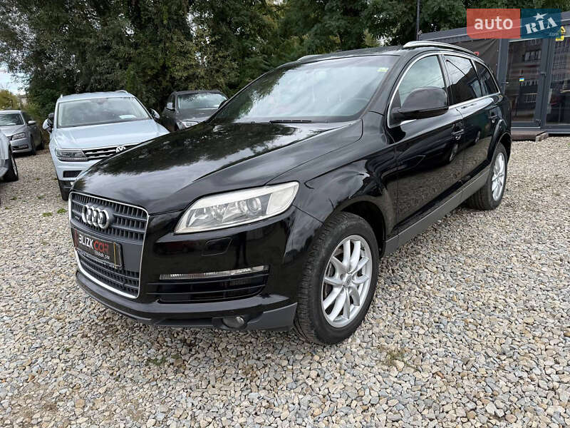 Внедорожник / Кроссовер Audi Q7 2006 в 