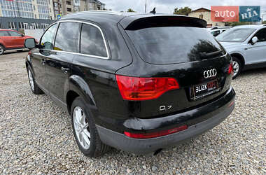 Внедорожник / Кроссовер Audi Q7 2006 в 