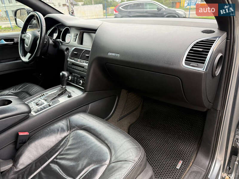 Позашляховик / Кросовер Audi Q7 2006 в Коломиї
