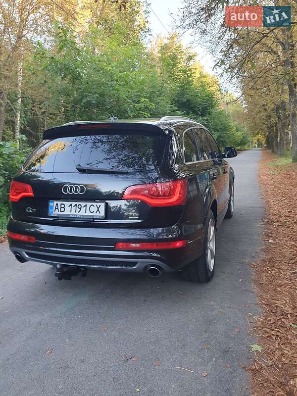 Позашляховик / Кросовер Audi Q7 2010 в Вінниці