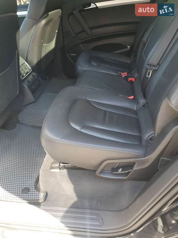 Позашляховик / Кросовер Audi Q7 2010 в Вінниці