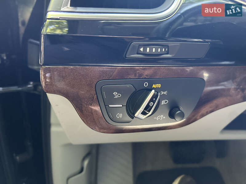 Позашляховик / Кросовер Audi Q7 2016 в Вінниці