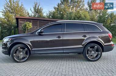 Внедорожник / Кроссовер Audi Q7 2011 в 