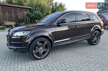 Внедорожник / Кроссовер Audi Q7 2011 в 