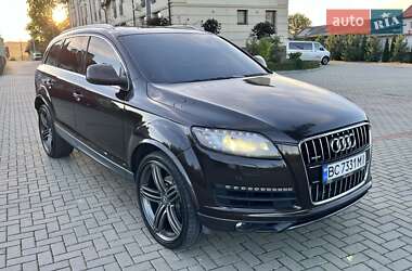 Внедорожник / Кроссовер Audi Q7 2011 в 