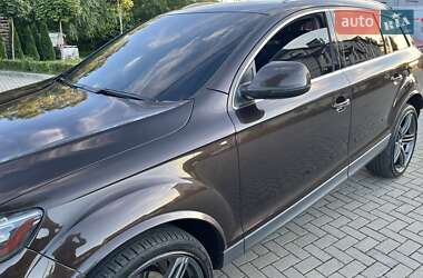 Внедорожник / Кроссовер Audi Q7 2011 в 