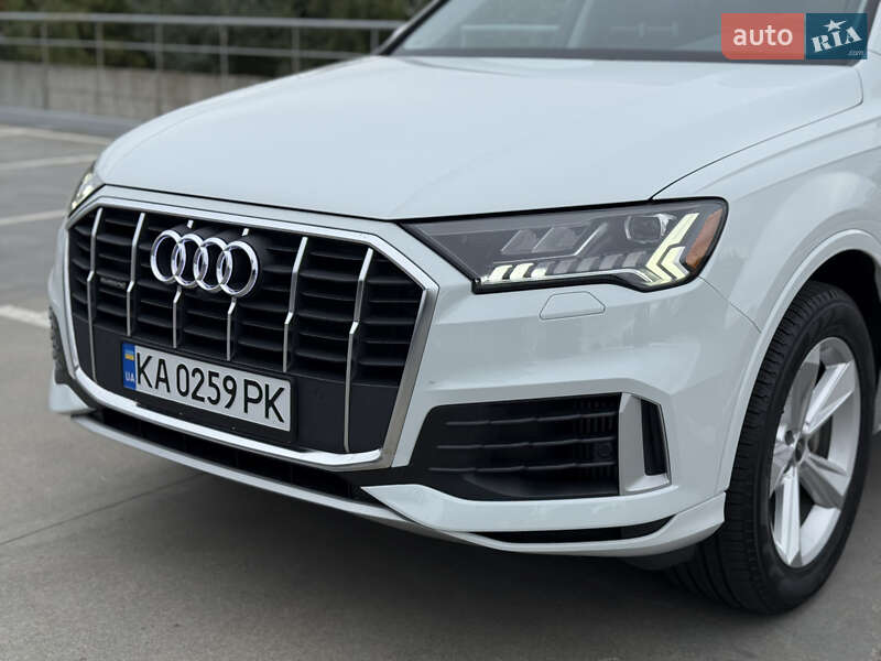 Позашляховик / Кросовер Audi Q7 2023 в Києві