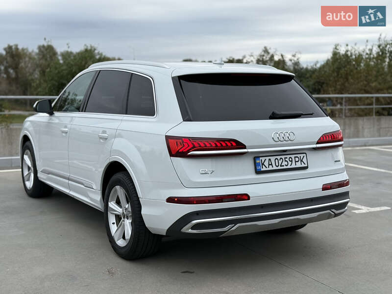 Позашляховик / Кросовер Audi Q7 2023 в Києві