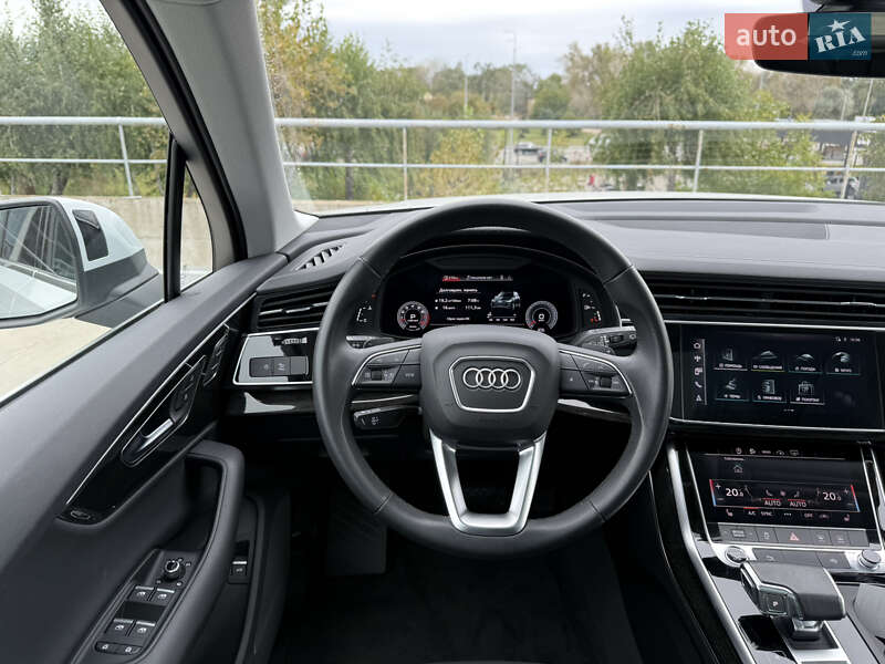 Позашляховик / Кросовер Audi Q7 2023 в Києві