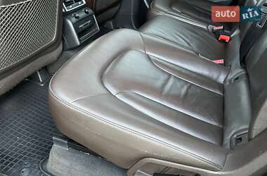 Внедорожник / Кроссовер Audi Q7 2011 в 