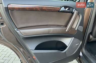 Внедорожник / Кроссовер Audi Q7 2011 в 