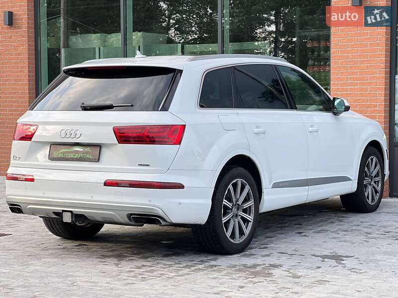Внедорожник / Кроссовер Audi Q7 2018 в Киеве