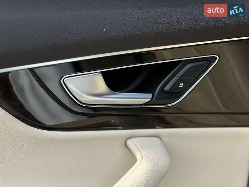 Внедорожник / Кроссовер Audi Q7 2018 в Киеве