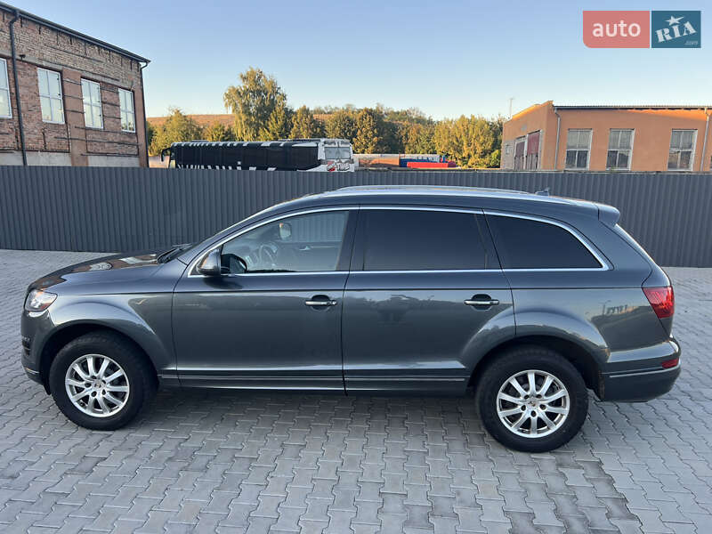 Внедорожник / Кроссовер Audi Q7 2014 в Нововолынске