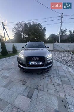 Позашляховик / Кросовер Audi Q7 2013 в 