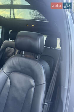 Позашляховик / Кросовер Audi Q7 2013 в 