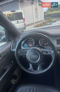 Позашляховик / Кросовер Audi Q7 2013 в 
