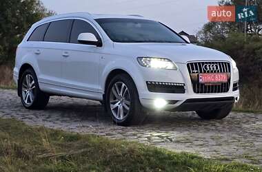 Внедорожник / Кроссовер Audi Q7 2015 в 