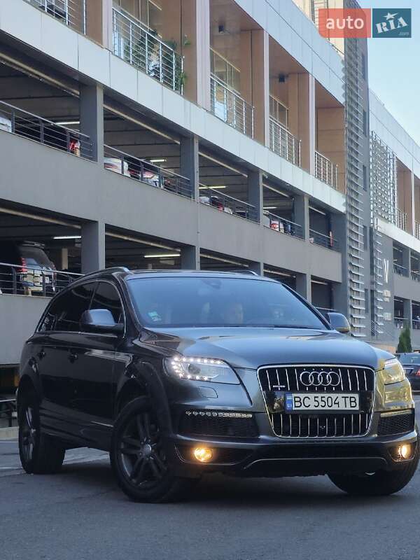 Позашляховик / Кросовер Audi Q7 2015 в Львові