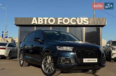 Позашляховик / Кросовер Audi Q7 2017 в Києві