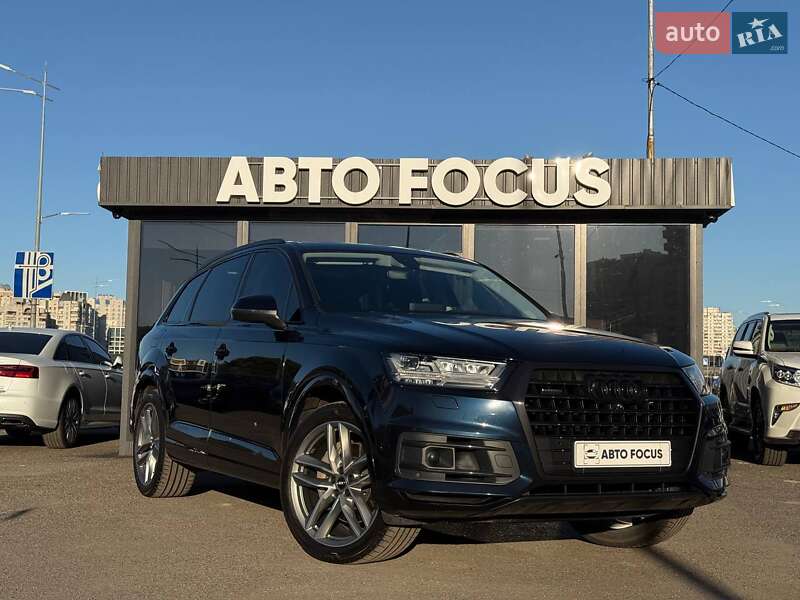 Позашляховик / Кросовер Audi Q7 2017 в Києві