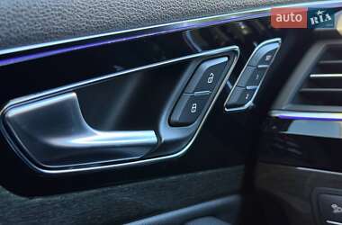 Внедорожник / Кроссовер Audi Q7 2017 в 
