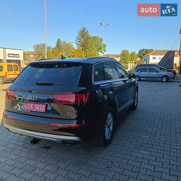 Позашляховик / Кросовер Audi Q7 2017 в Дубні