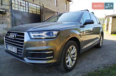 Внедорожник / Кроссовер Audi Q7 2017 в 