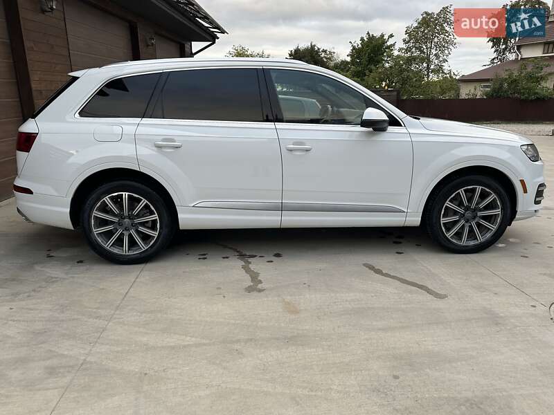 Audi Q7 2016