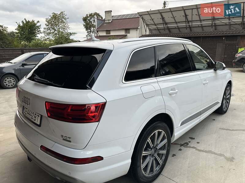 Позашляховик / Кросовер Audi Q7 2016 в Глибокій