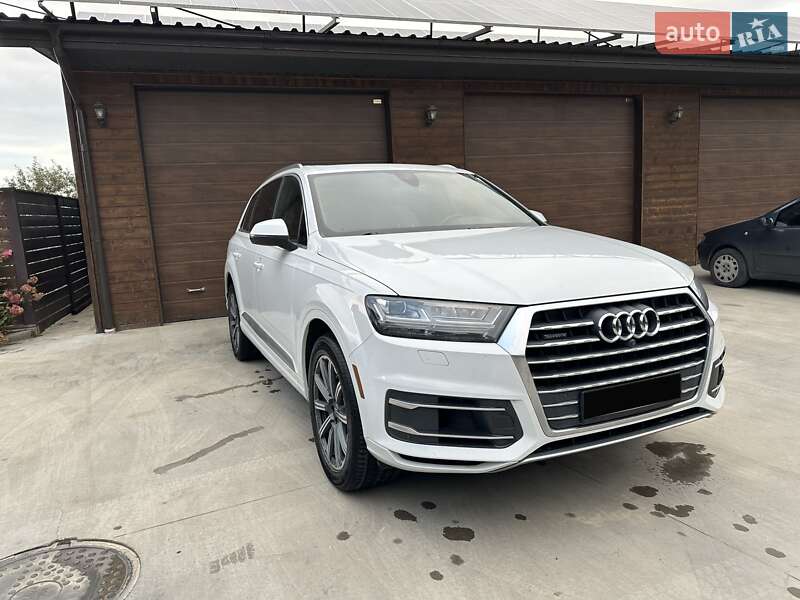 Позашляховик / Кросовер Audi Q7 2016 в Глибокій