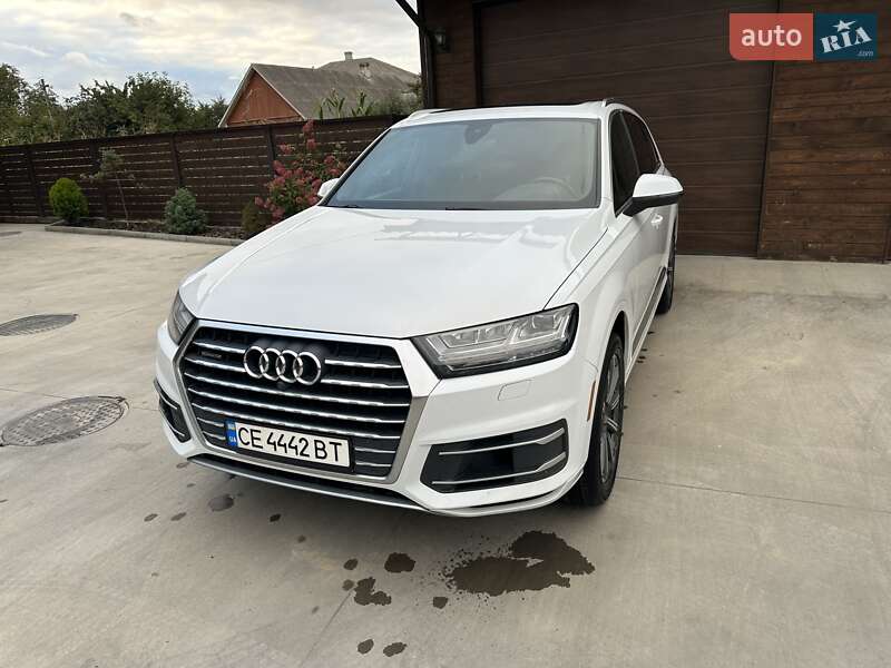 Позашляховик / Кросовер Audi Q7 2016 в 