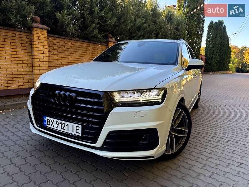 Позашляховик / Кросовер Audi Q7 2017 в Хмельницькому