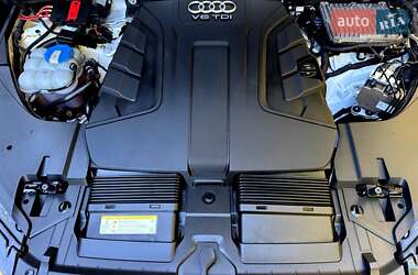 Внедорожник / Кроссовер Audi Q7 2017 в 
