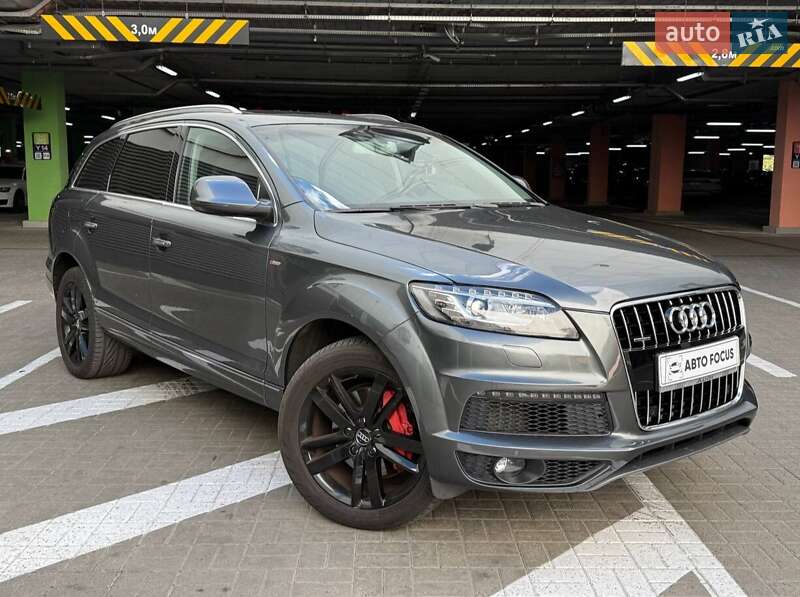 Внедорожник / Кроссовер Audi Q7 2014 в 